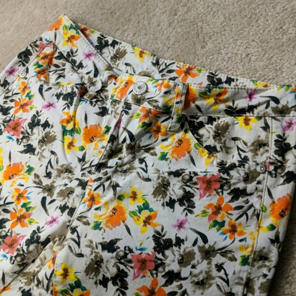 Floral Pants - Picture 7 of 11